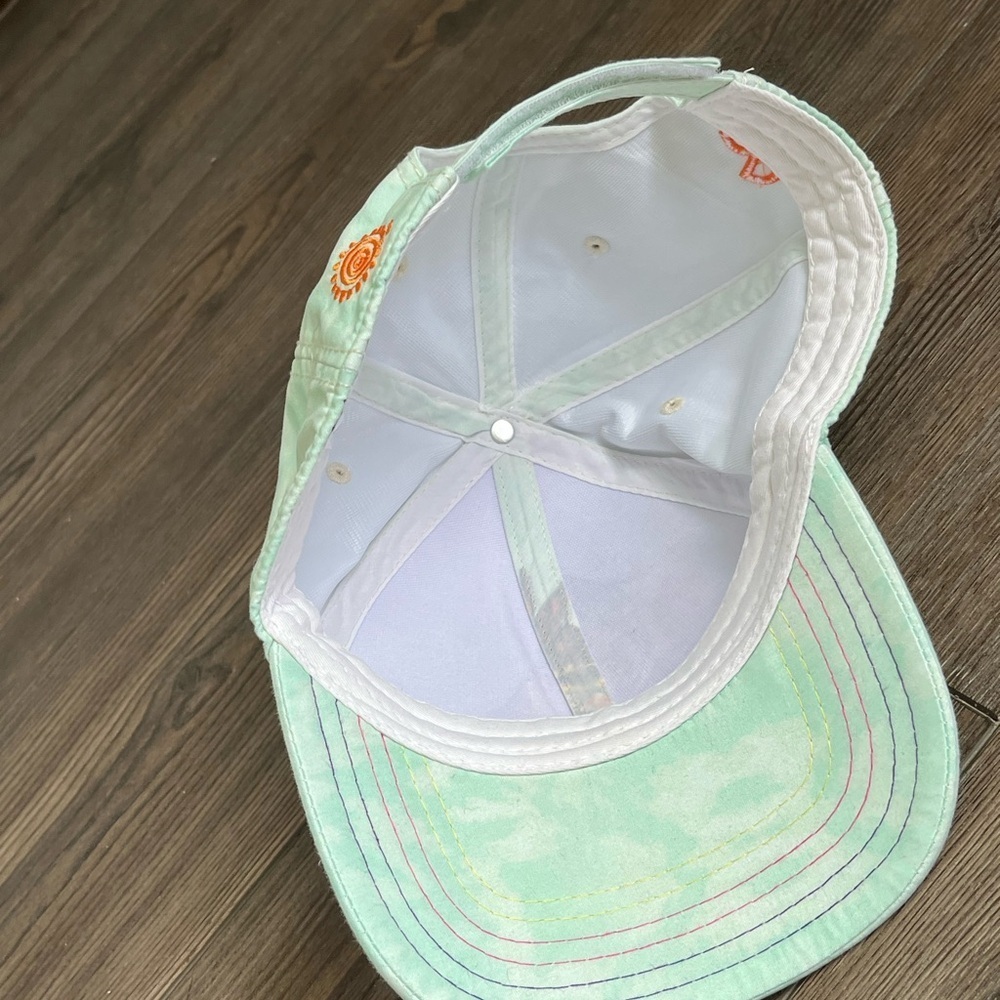Colorful Horse Design Cap - Picture 6 of 9